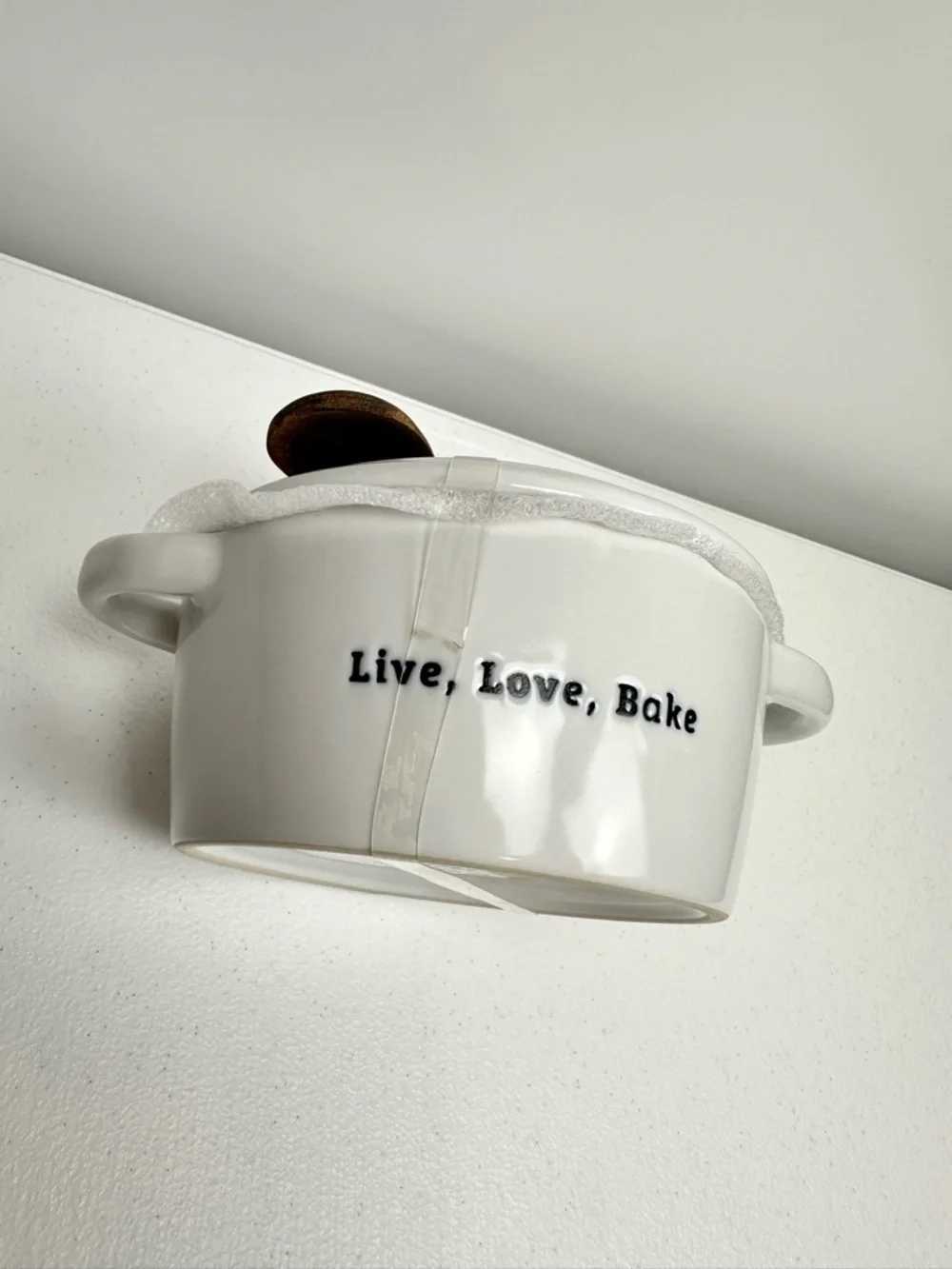 New White Brie Baker Set “Live, Love, Bake” Wooden Spreader Stoneware Oven‎ Safe
